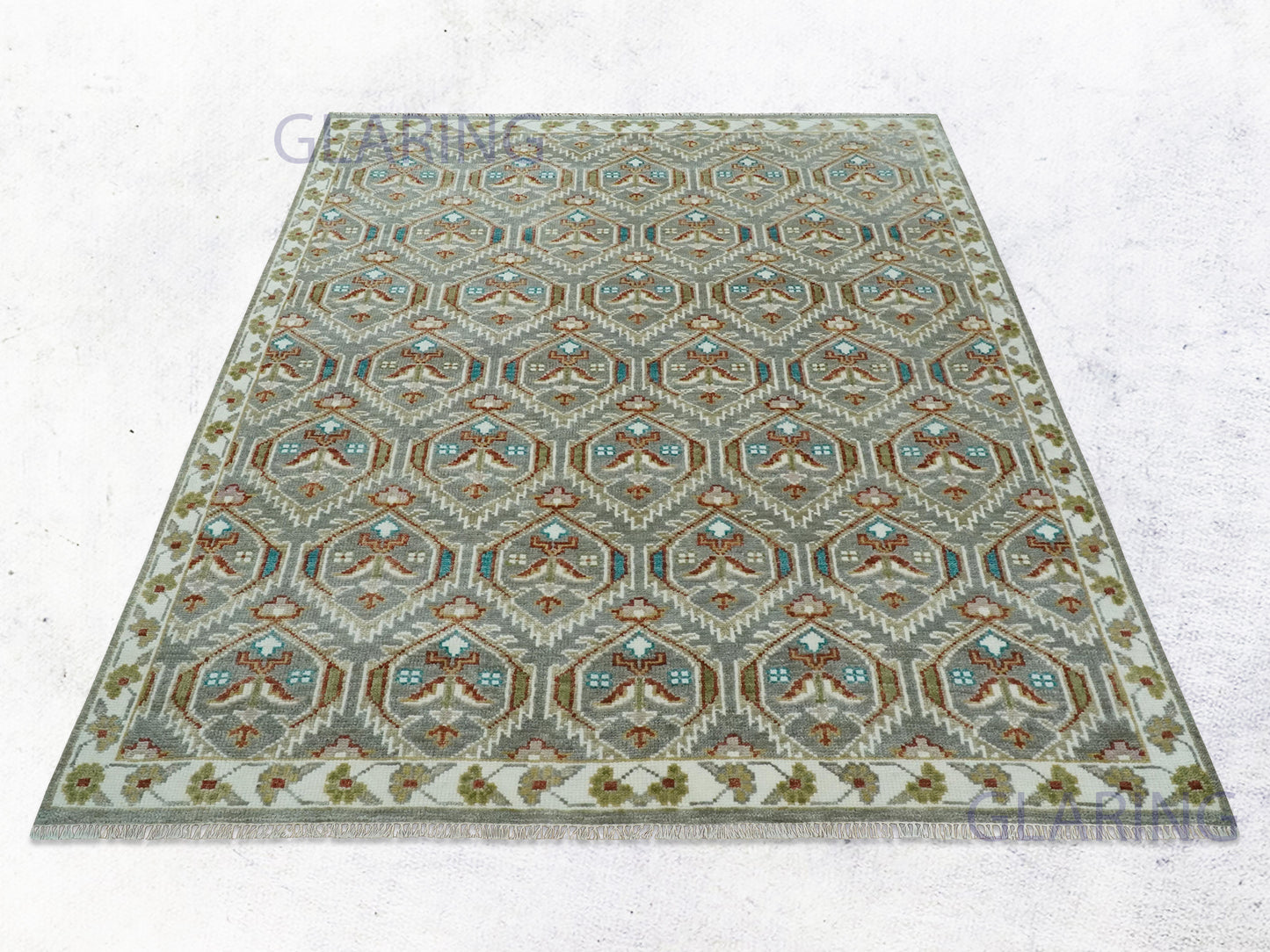 Hand-Knotted Traditional Rug | Oushak Design in Silver