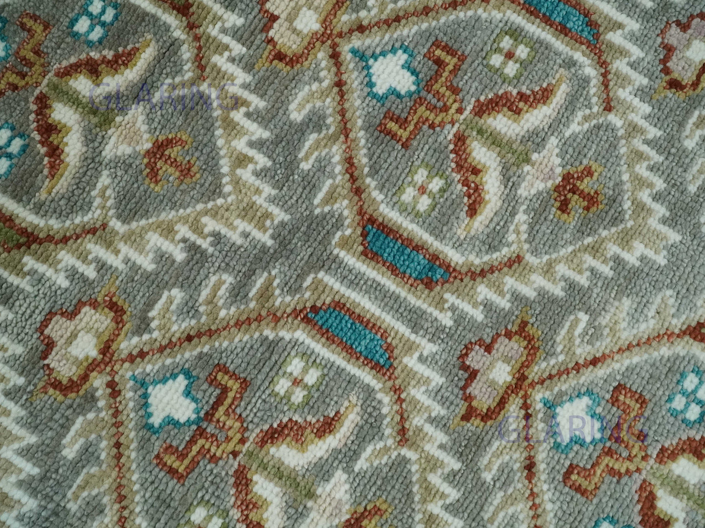 Hand-Knotted Traditional Rug | Oushak Design in Silver