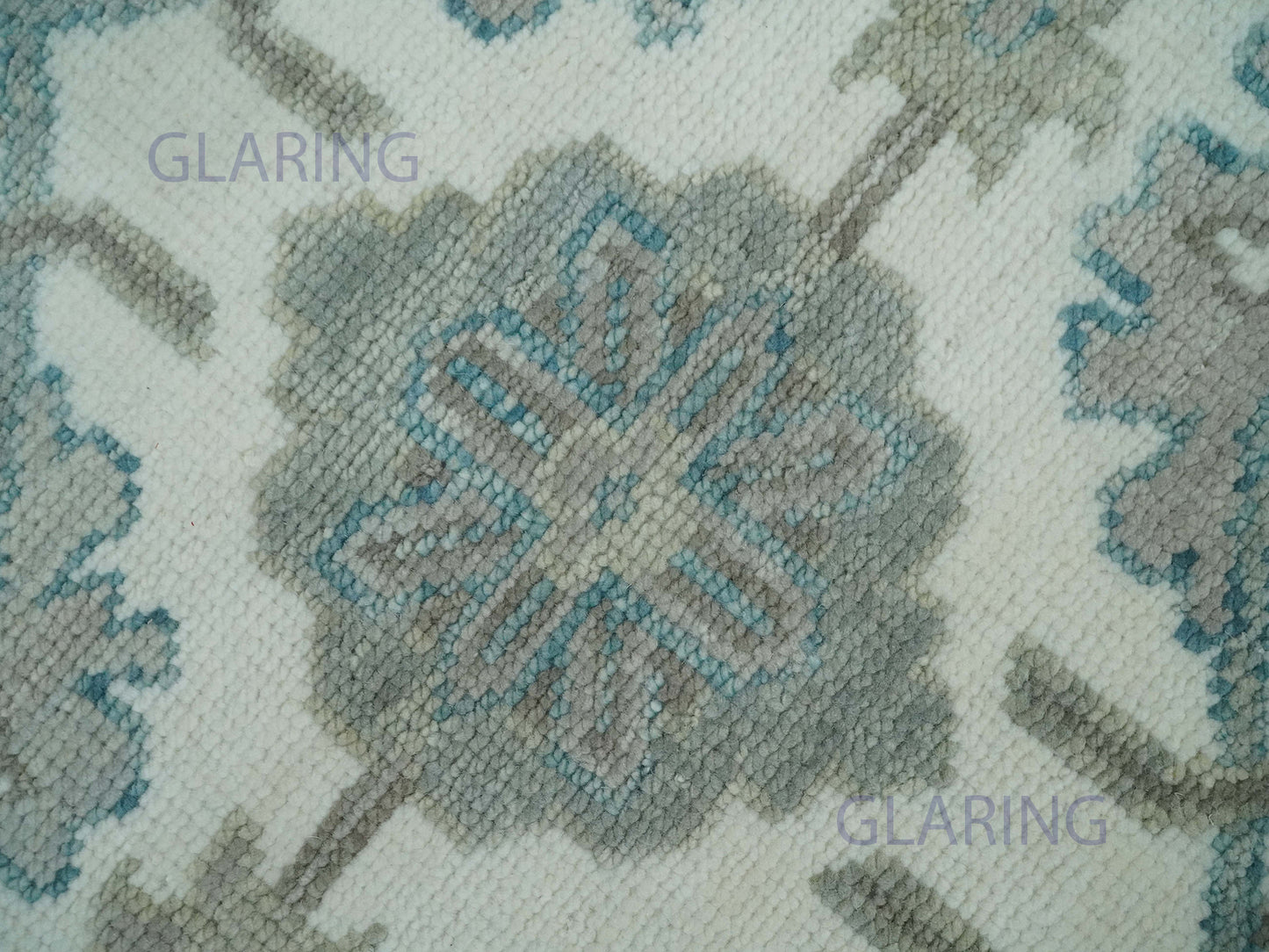 Hand-Knotted Traditional Rug | Oushak Design in Ivory & Grey