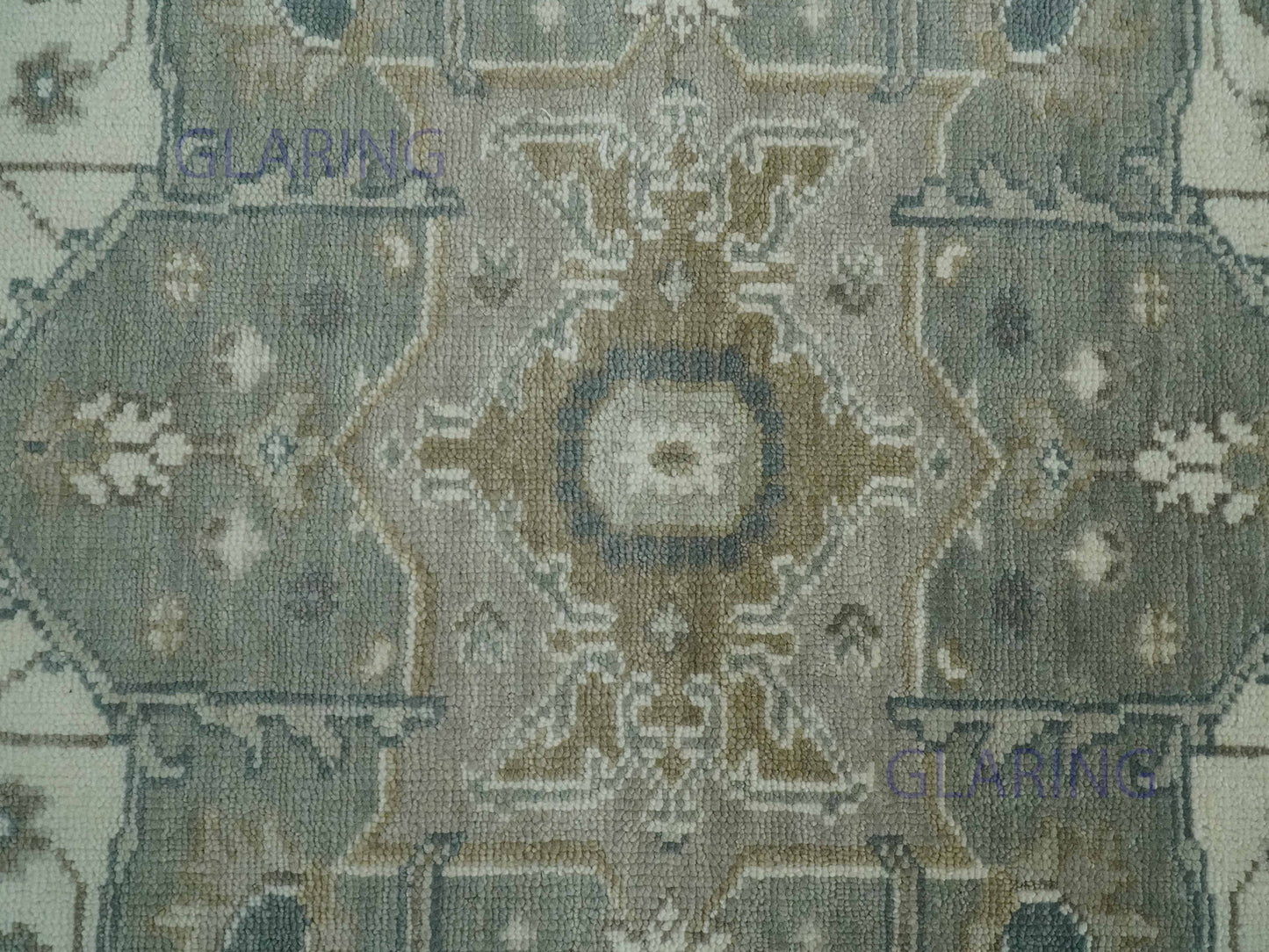 Hand-Knotted Traditional Rug | Heriz Design in Grey & Ivory