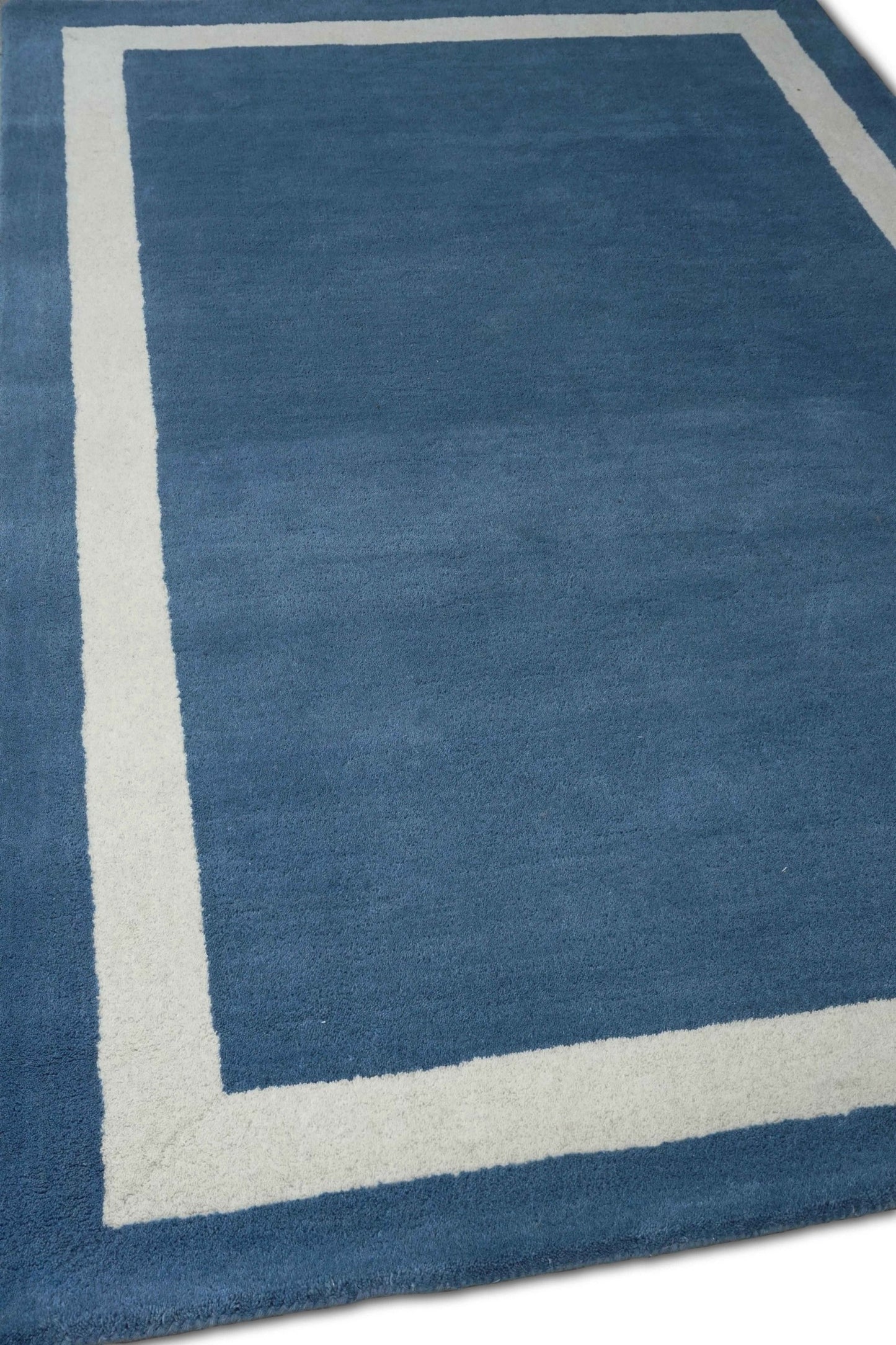 Handmade Hand-Tufted Modern Rug | Double Border Design in White & Navy Blue