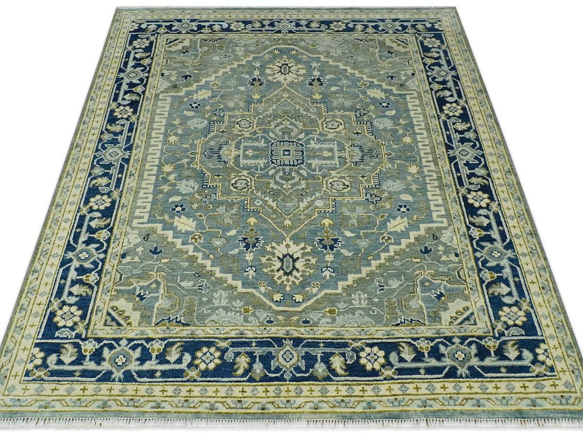 Hand-Knotted Traditional Rug | Heriz Design in Grey