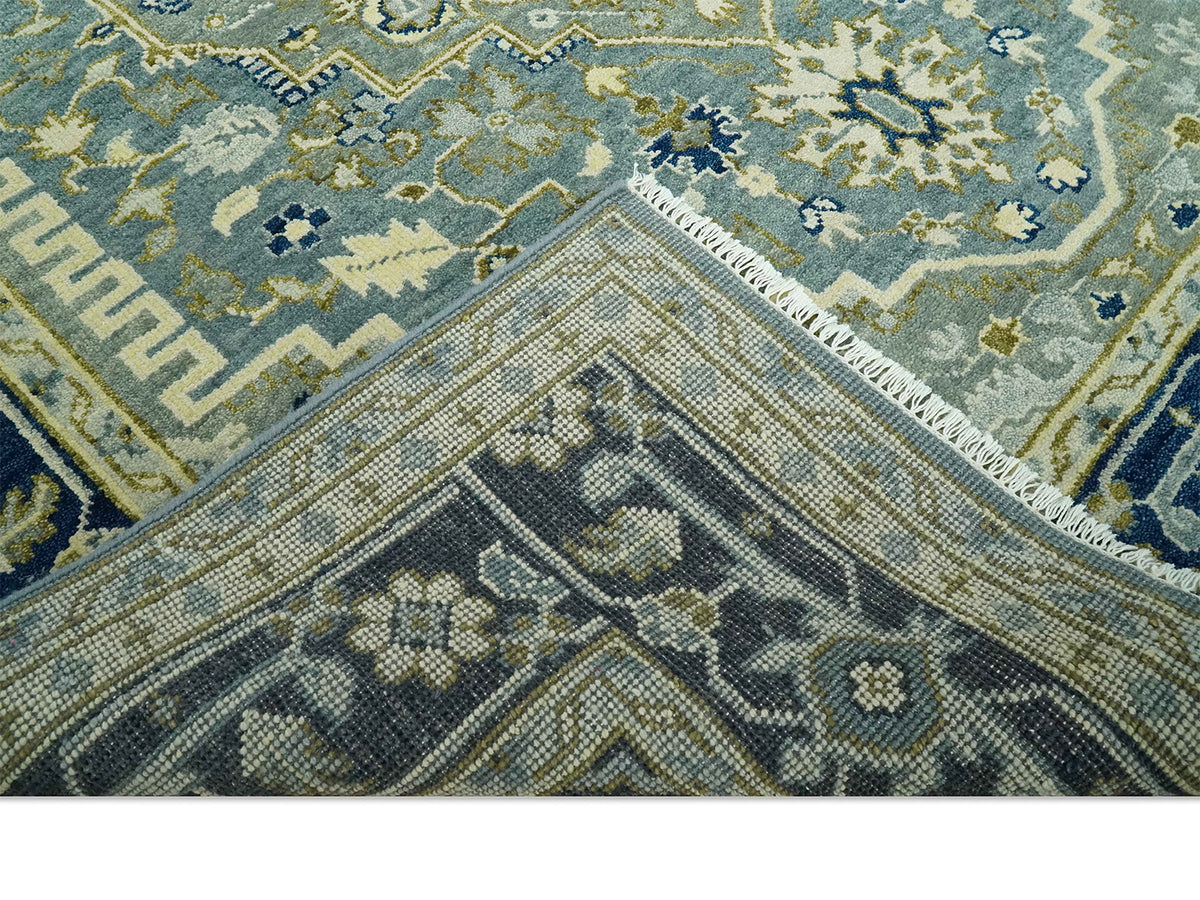 Hand-Knotted Traditional Rug | Heriz Design in Grey