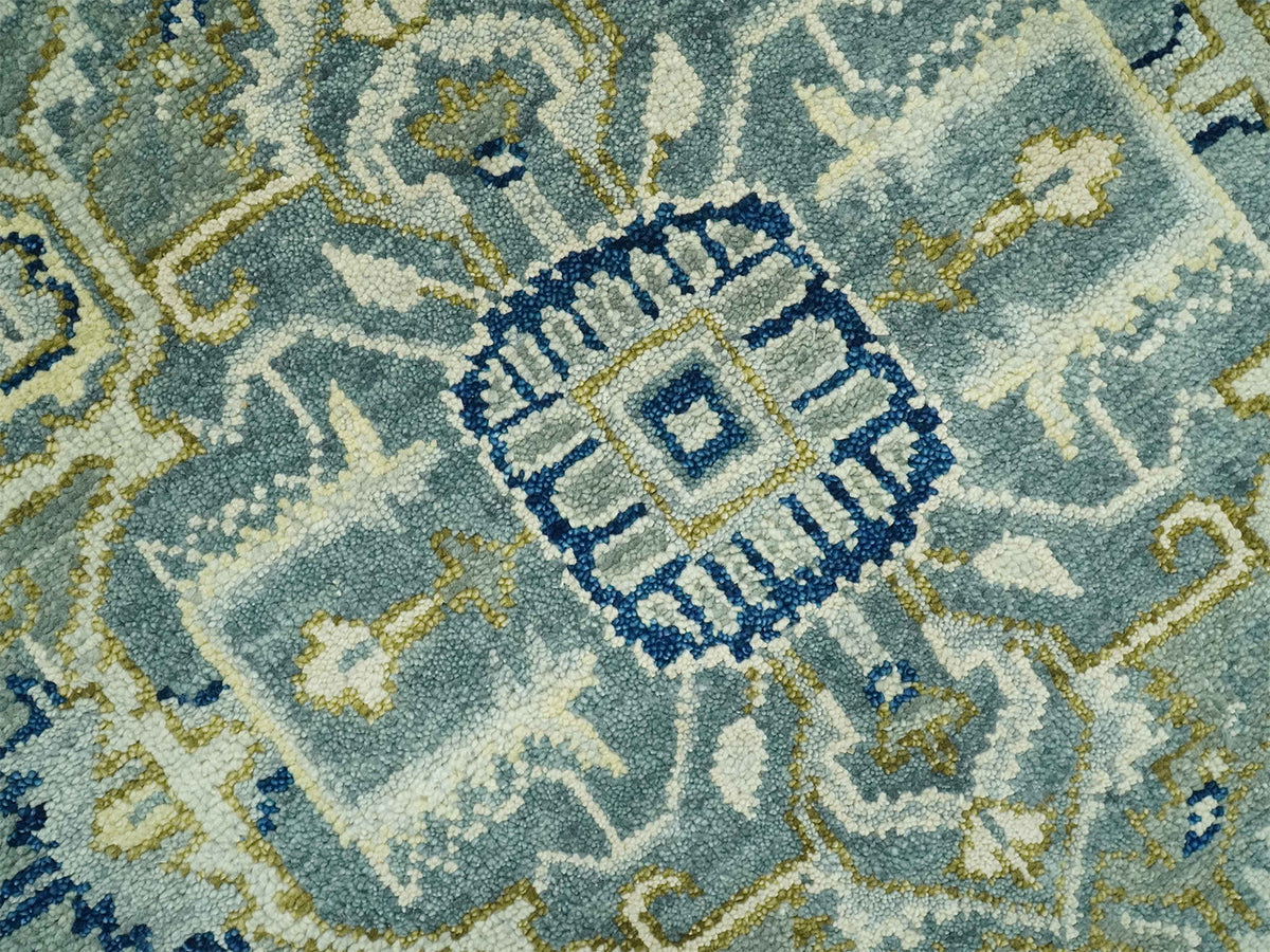 Hand-Knotted Traditional Rug | Heriz Design in Grey