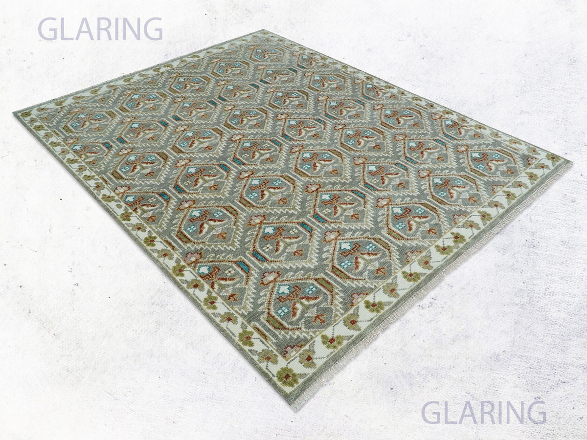 Hand-Knotted Traditional Rug | Oushak Design in Silver