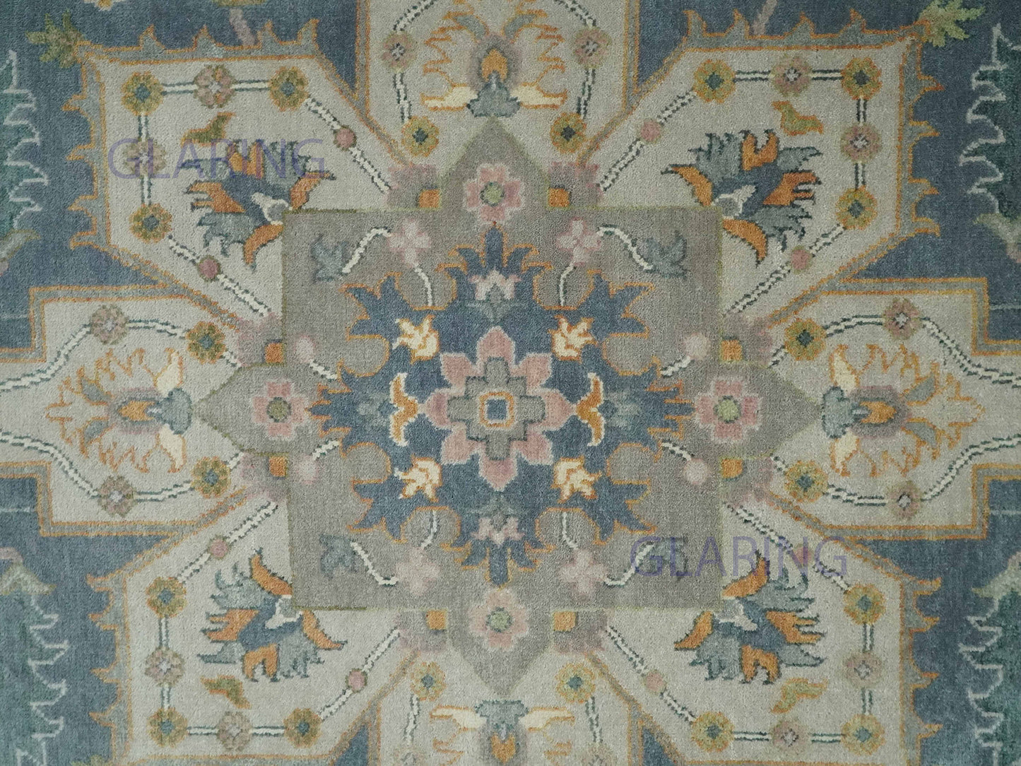 Hand-Knotted Traditional Rug | Serapi Design in Silver