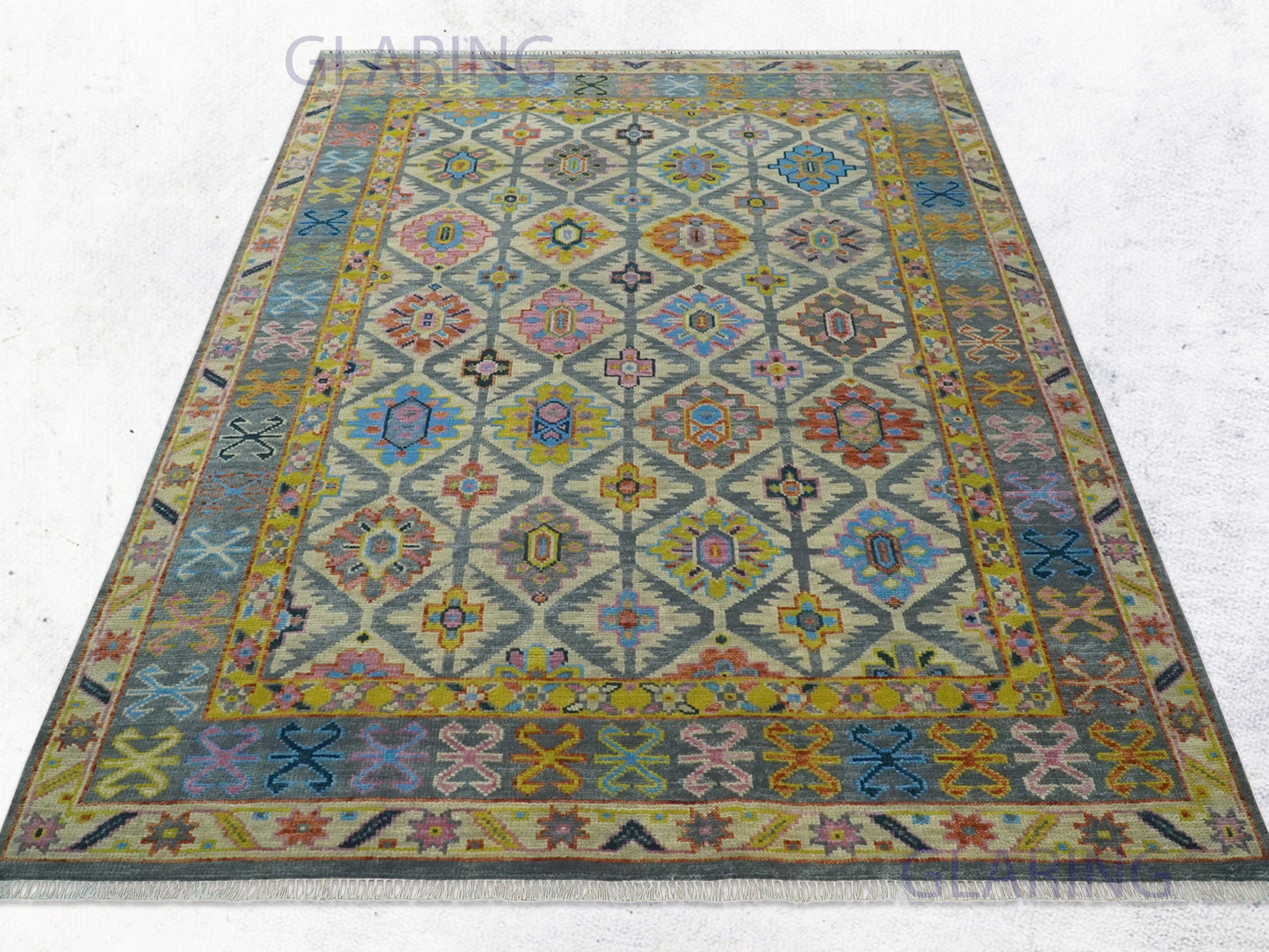 Hand-Knotted Traditional Rug | Oriental Design in Grey & Gold