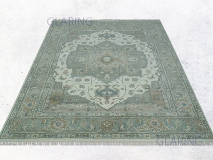 Hand-Knotted Traditional Rug | Heriz Design in Grey & Ivory