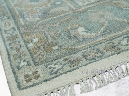 Hand-Knotted Traditional Rug | Heriz Design in Grey & Ivory